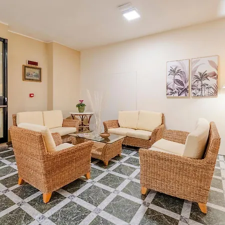 House In A Location Appartement